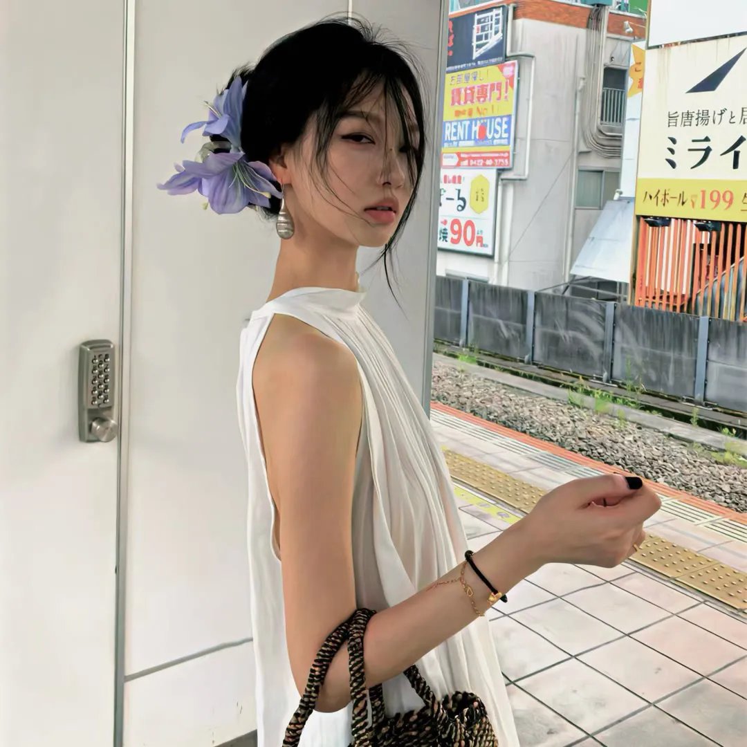 水中的女人